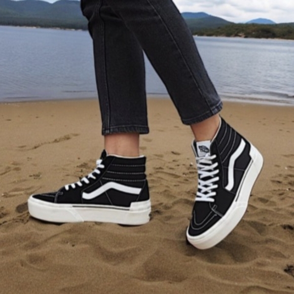 Van Sk8-Hi Stacked, Platform suade Women's, 10, Men's 8.5 New with box. Color: B - Picture 4 of 14